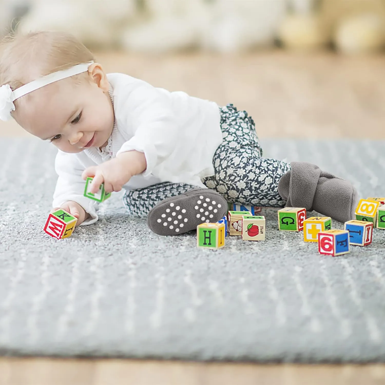 Baby Fleece Booties Newborn Unisex Booties Non-Slip Newborn Infant First Walkers Warm Shoes House Slippers for Baby Boys & Baby Girls Toddlers