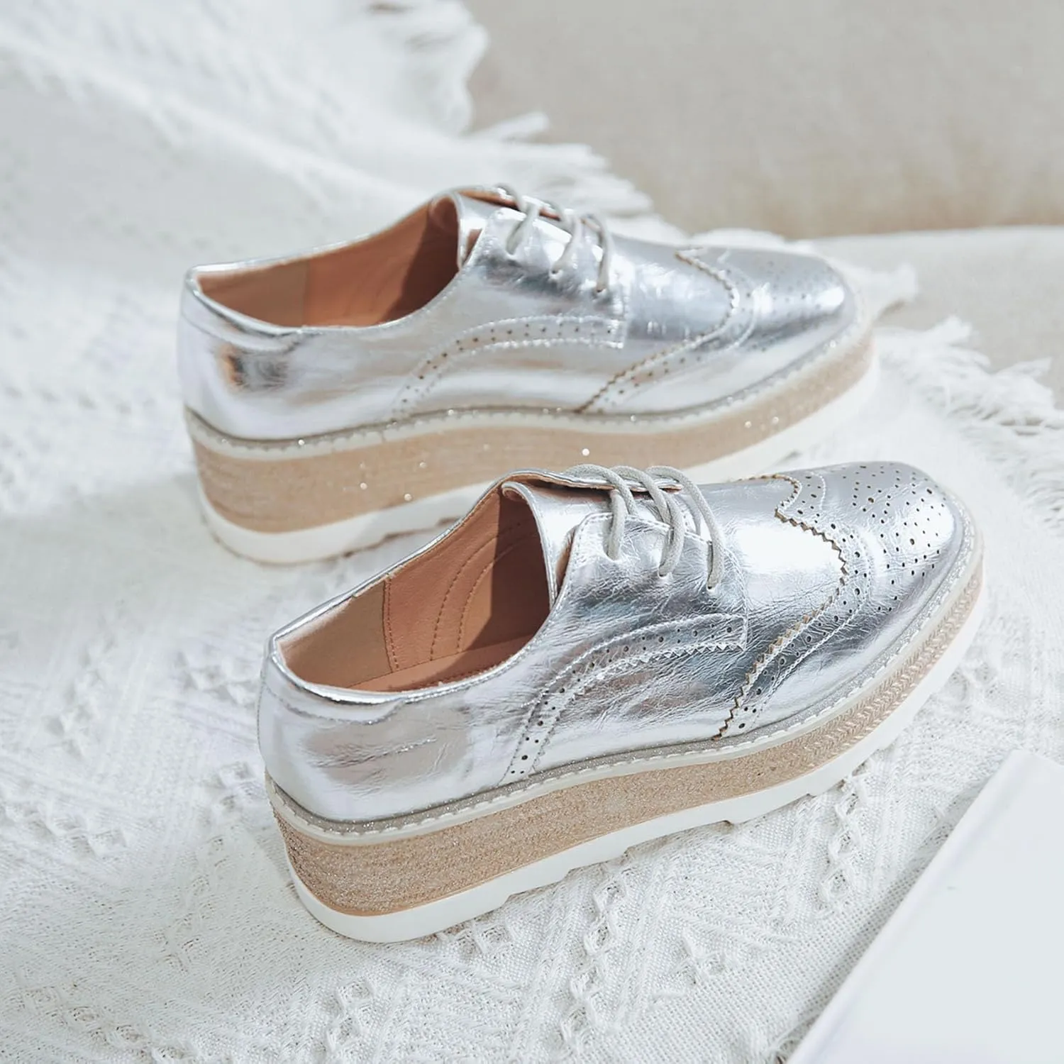 SHEMEE Women's Platform Heels Wedge Lace Up Oxfords Pumps Retro Wingtip High Heels Round Toe British Style Brogues Leisure Sneaker Shoes