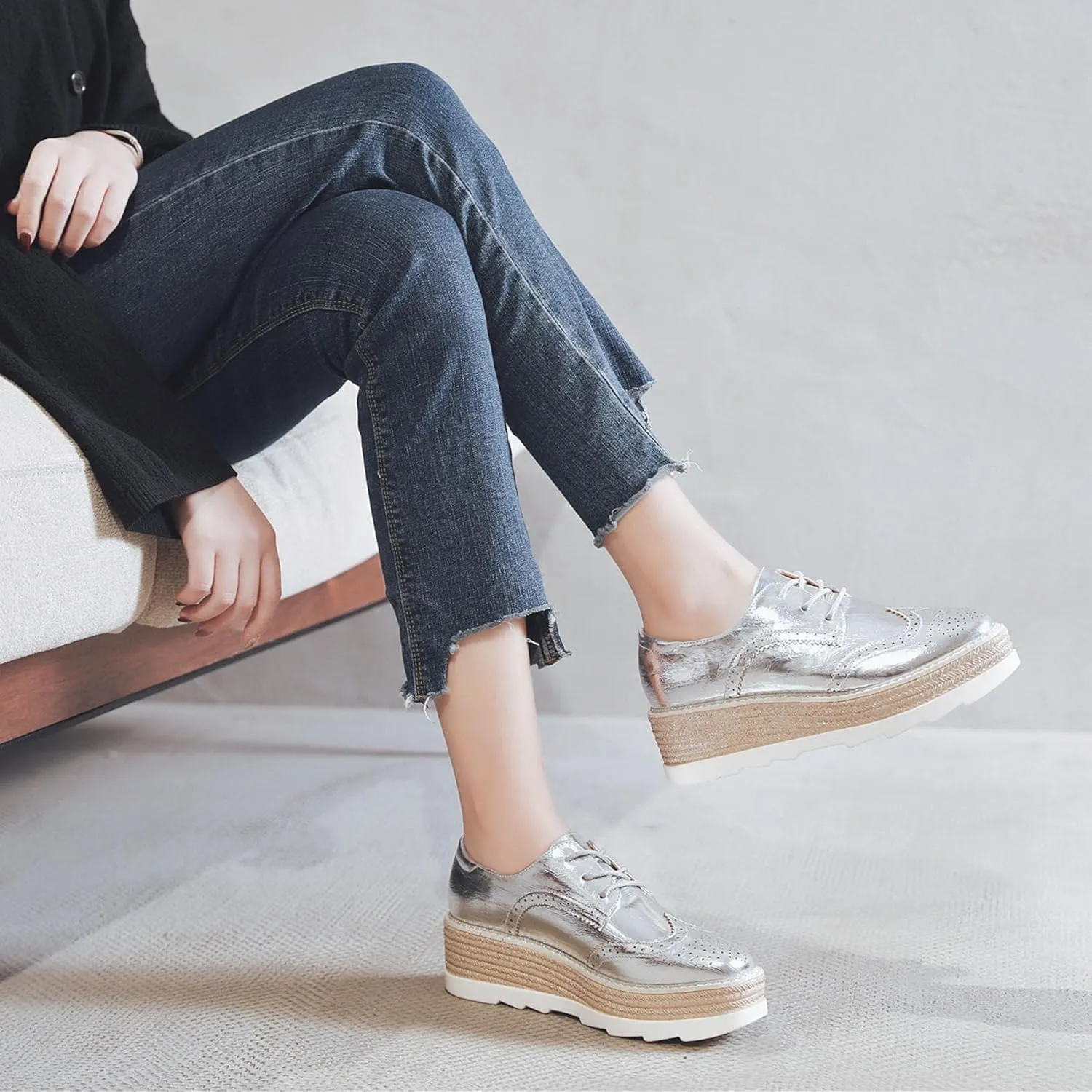 SHEMEE Women's Platform Heels Wedge Lace Up Oxfords Pumps Retro Wingtip High Heels Round Toe British Style Brogues Leisure Sneaker Shoes