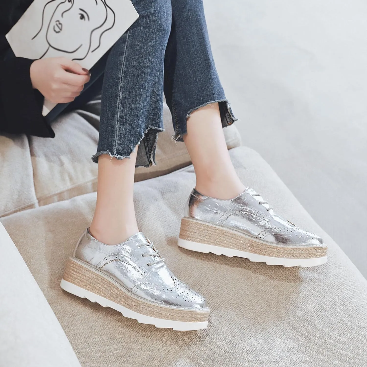 SHEMEE Women's Platform Heels Wedge Lace Up Oxfords Pumps Retro Wingtip High Heels Round Toe British Style Brogues Leisure Sneaker Shoes